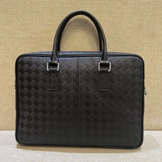 2024SS PRADA briefcase that gives you a cool impression 2024SS PRADA briefcase that gives you a cool impression