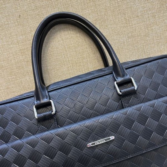 2024SS PRADA briefcase that gives you a cool impression 2024SS PRADA briefcase that gives you a cool impression