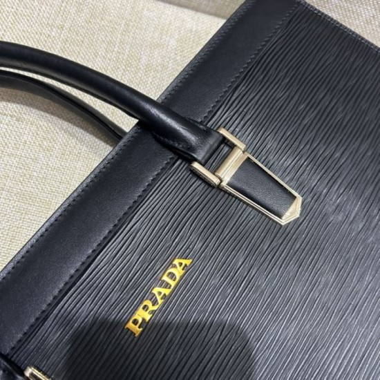 2024SS Many popular colors PRADA briefcase 2024SS Many popular colors PRADA briefcase