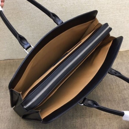 2024FW Briefcase PRADA Fashionable people love it! 2024FW Briefcase PRADA Fashionable people love it!