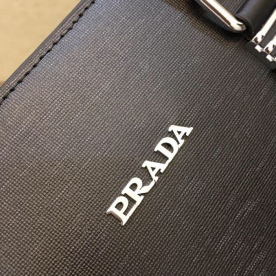 2024FW Briefcase PRADA Fashionable people love it! 2024FW Briefcase PRADA Fashionable people love it!