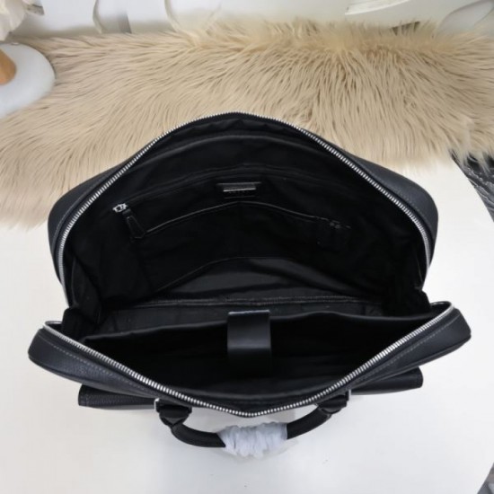 2024FW Briefcase PRADA Prada Rare! Limited to stores that carry it 2024FW Briefcase PRADA Prada Rare! Limited to stores that carry it