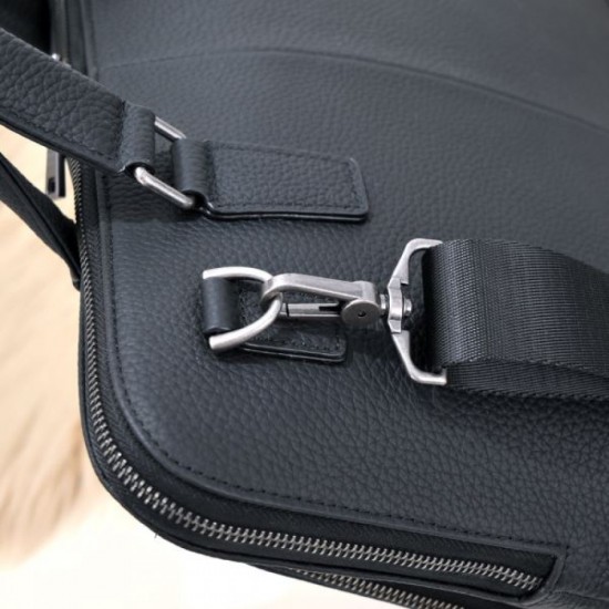 2024FW Briefcase PRADA Prada has a strong presence every season 2024FW Briefcase PRADA Prada has a strong presence every season