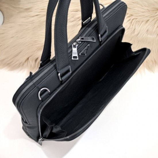 2024FW Briefcase PRADA Prada has a strong presence every season 2024FW Briefcase PRADA Prada has a strong presence every season