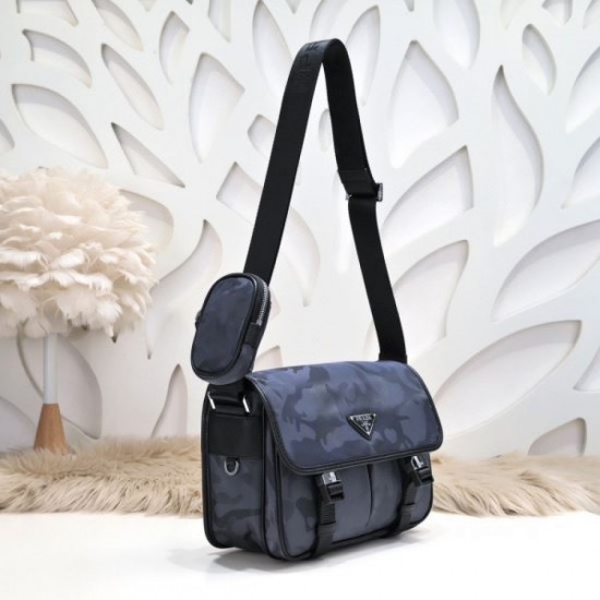 2024FW Shoulder Bag PRADA Prada Rare! Limited to stores that carry it 2024FW Shoulder Bag PRADA Prada Rare! Limited to stores that carry it