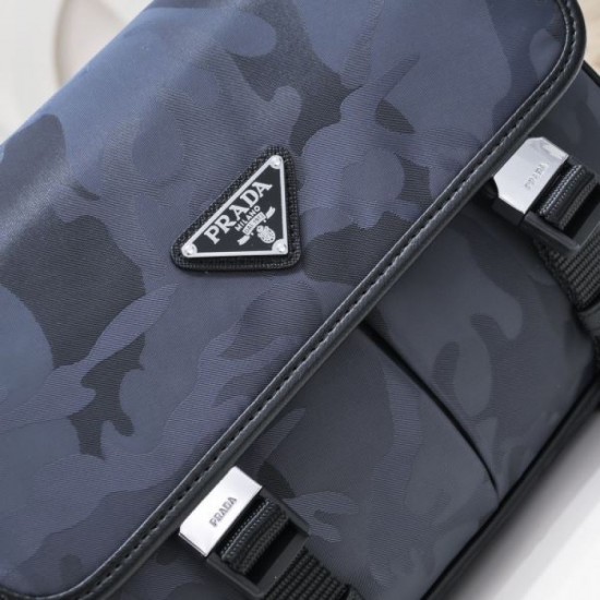 2024FW Shoulder Bag PRADA Prada Rare! Limited to stores that carry it 2024FW Shoulder Bag PRADA Prada Rare! Limited to stores that carry it