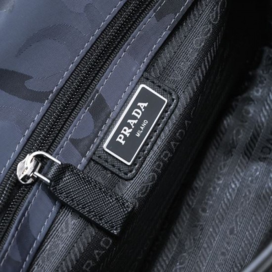2024FW Shoulder Bag PRADA Prada Rare! Limited to stores that carry it 2024FW Shoulder Bag PRADA Prada Rare! Limited to stores that carry it