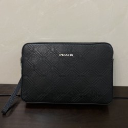 2024FW clutch bag PRADA Prada has a strong presence every season
