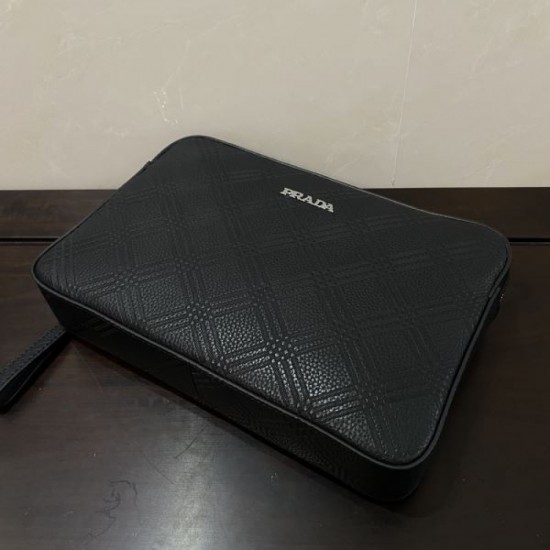 2024FW clutch bag PRADA Prada has a strong presence every season 2024FW clutch bag PRADA Prada has a strong presence every season