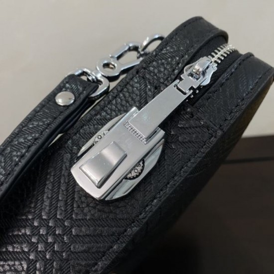 2024FW clutch bag PRADA Prada has a strong presence every season 2024FW clutch bag PRADA Prada has a strong presence every season