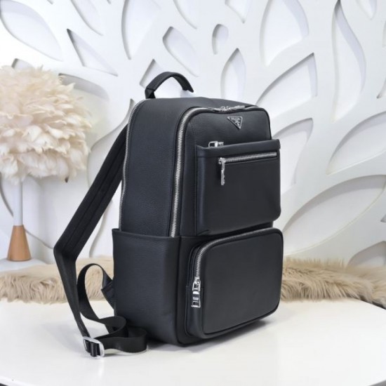 2024FW Backpack PRADA A must-have item for fall 2024FW Backpack PRADA A must-have item for fall