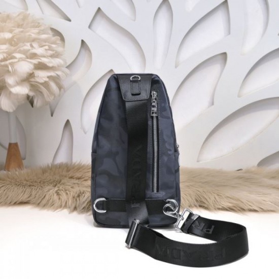 2024FW Chest Bag PRADA Prada Ahead of this year's trends 2024FW Chest Bag PRADA Prada Ahead of this year's trends