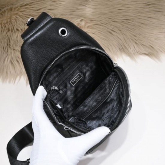 2024FW Chest Bag PRADA Prada goes well and is definitely recommended 2024FW Chest Bag PRADA Prada goes well and is definitely recommended