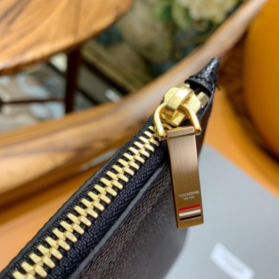 2024SS Highly designed THOM BROWNE clutch bag 2024SS Highly designed THOM BROWNE clutch bag