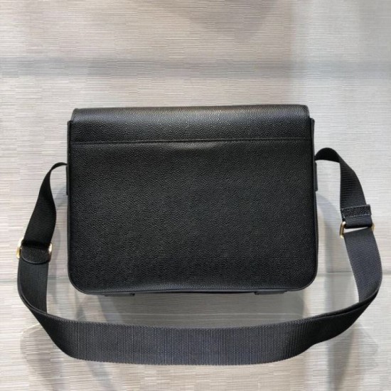 2024SS I want it now THOM BROWNE shoulder bag 2024SS I want it now THOM BROWNE shoulder bag
