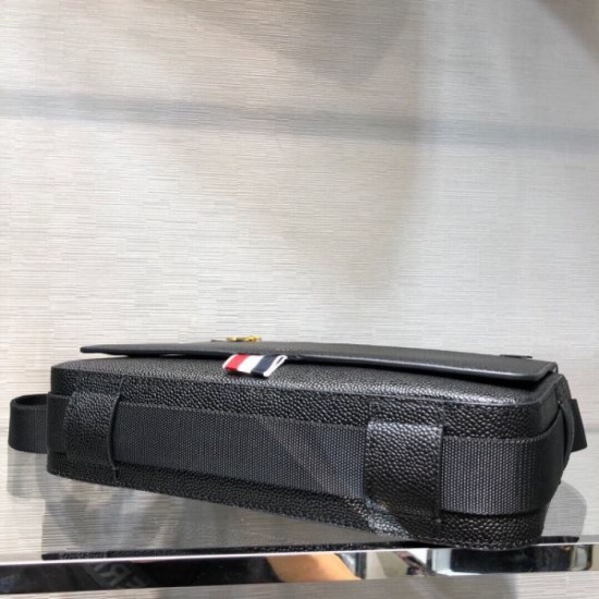 2024SS I want it now THOM BROWNE shoulder bag 2024SS I want it now THOM BROWNE shoulder bag