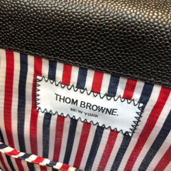 2024SS I want it now THOM BROWNE shoulder bag 2024SS I want it now THOM BROWNE shoulder bag