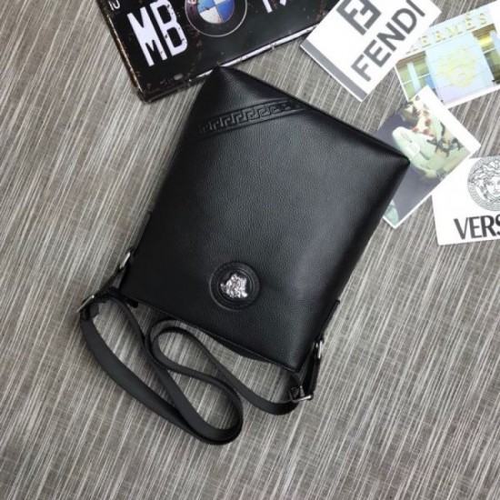 2024FW Shoulder Bag VERSACE Happy to be back in stock 2024FW Shoulder Bag VERSACE Happy to be back in stock