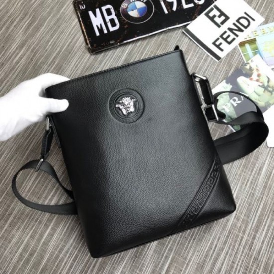 2024FW Shoulder Bag VERSACE Happy to be back in stock 2024FW Shoulder Bag VERSACE Happy to be back in stock