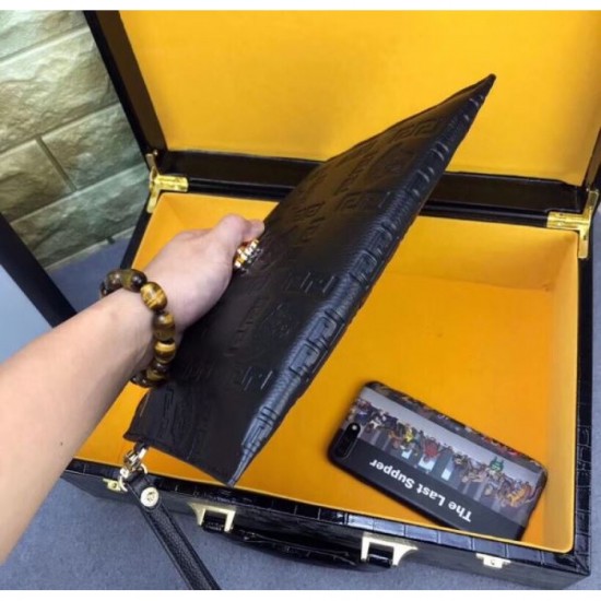 2024FW clutch bag VERSACE Versace new product ☆ inevitable to be sold out 2024FW clutch bag VERSACE Versace new product ☆ inevitable to be sold out