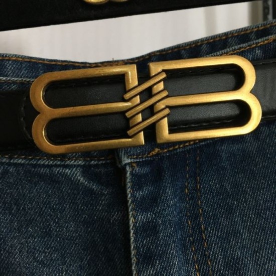 2024SS straight jeans BALENCIAGA Balenciaga style with great presence 2024SS straight jeans BALENCIAGA Balenciaga style with great presence