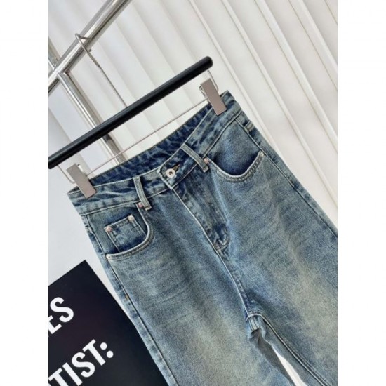2024SS Jeans LOEWE Loewe is gaining popularity! Stylish new item 2024SS Jeans LOEWE Loewe is gaining popularity! Stylish new item