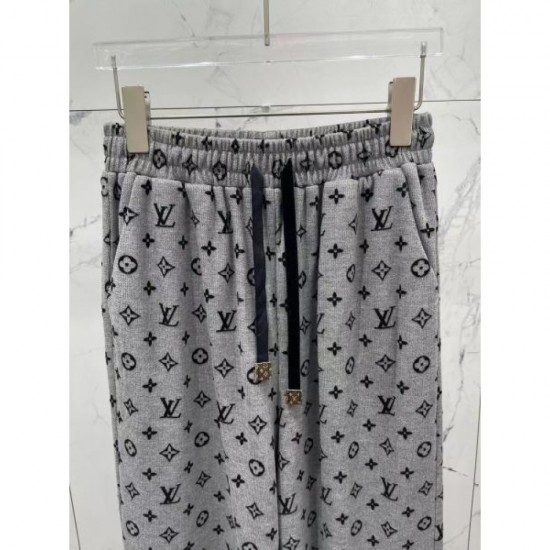 LOUIS VUITTON Casual Pants 2024FW Popular items back in stock! LOUIS VUITTON Casual Pants 2024FW Popular items back in stock!