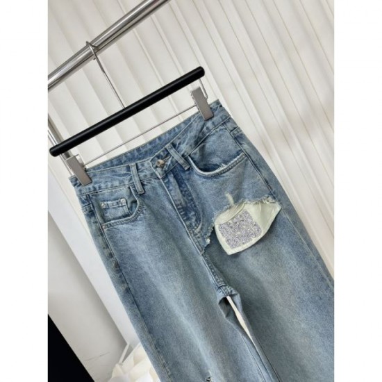 2024SS Jeans MIU MIU Falling in love with the new Miu Miu at first sight 2024SS Jeans MIU MIU Falling in love with the new Miu Miu at first sight