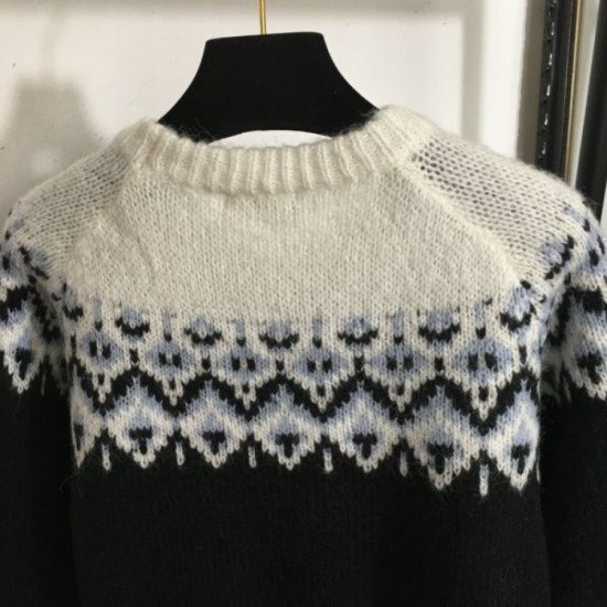 CELINE Sweater 2024FW The cutting edge of fashion! CELINE Sweater 2024FW The cutting edge of fashion!