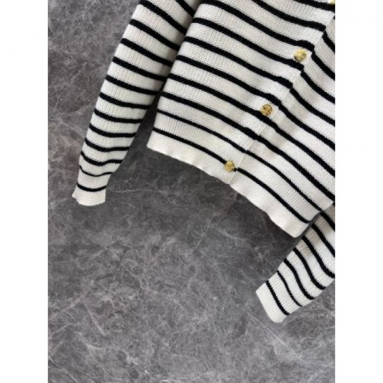 CELINE Celine Knit Cardigan 2024FW Perfect for winter outings CELINE Celine Knit Cardigan 2024FW Perfect for winter outings