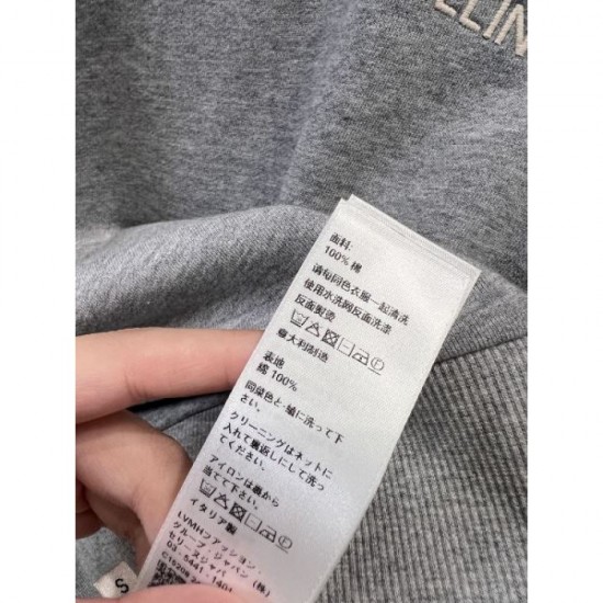 CELINE Pullover 2024FW Eye-catching style this winter CELINE Pullover 2024FW Eye-catching style this winter