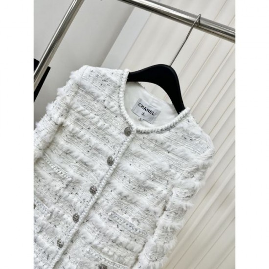 2024SS coat CHANEL Very popular among young people overseas 2024SS coat CHANEL Very popular among young people overseas