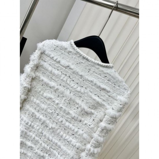 2024SS coat CHANEL Very popular among young people overseas 2024SS coat CHANEL Very popular among young people overseas