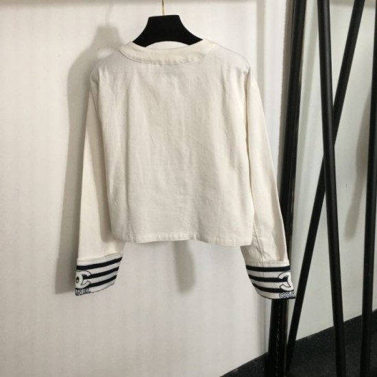 CHANEL Top and bottom set 2024FW Ends as soon as sold out First come, first served CHANEL Top and bottom set 2024FW Ends as soon as sold out First come, first served