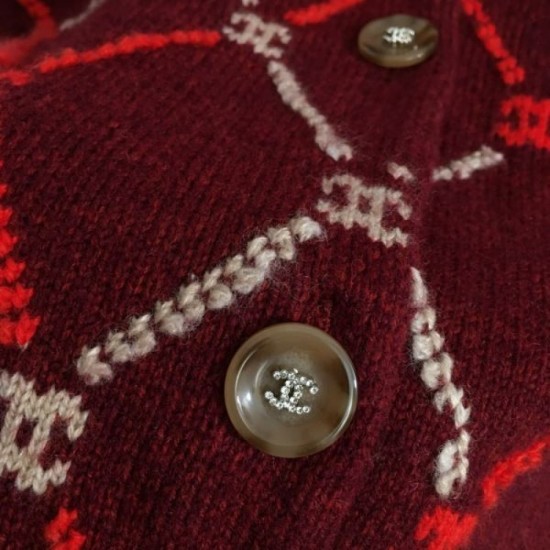 CHANEL Knit Cardigan 2024FW Popular tops this fall/winter CHANEL Knit Cardigan 2024FW Popular tops this fall/winter