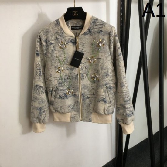DOLCE & GABBANA Dolce & Gabbana coat 2024FW Limited edition that can definitely be used in winter DOLCE & GABBANA Dolce & Gabbana coat 2024FW Limited edition that can definitely be used in winter