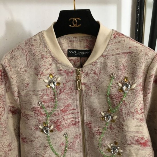 DOLCE & GABBANA Dolce & Gabbana coat 2024FW Limited edition that can definitely be used in winter DOLCE & GABBANA Dolce & Gabbana coat 2024FW Limited edition that can definitely be used in winter