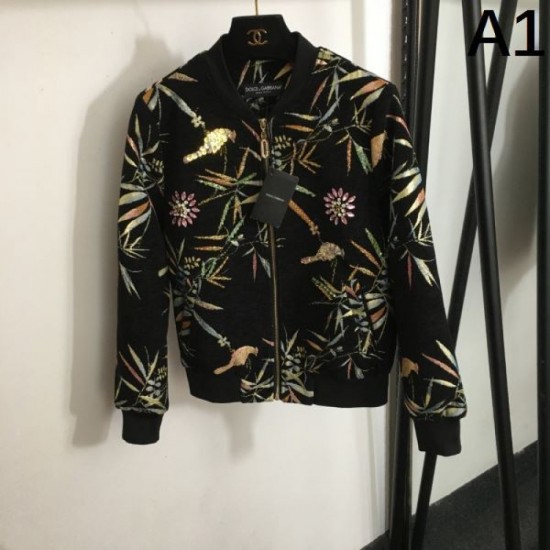 DOLCE & GABBANA Dolce & Gabbana coat 2024FW is especially popular this season DOLCE & GABBANA Dolce & Gabbana coat 2024FW is especially popular this season