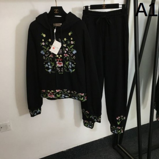2024SS top and bottom set DIOR Dior Christmas gift too 2024SS top and bottom set DIOR Dior Christmas gift too
