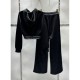 DIOR Top and bottom set 2024FW Limited item that continues to be popular DIOR Top and bottom set 2024FW Limited item that continues to be popular