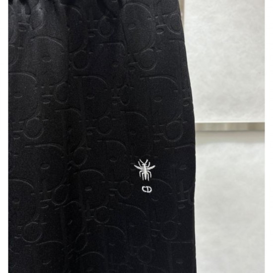 DIOR Top and bottom set 2024FW Limited item that continues to be popular DIOR Top and bottom set 2024FW Limited item that continues to be popular