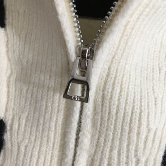 DIOR Dior pullover knit 2024FW New autumn/winter item that is attracting a lot of attention DIOR Dior pullover knit 2024FW New autumn/winter item that is attracting a lot of attention
