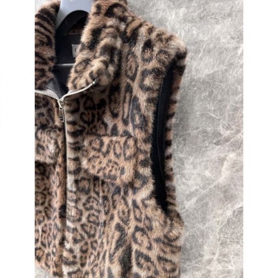 DIOR Dior Vest Check out the trends of the 2024FW season DIOR Dior Vest Check out the trends of the 2024FW season