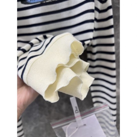 DIOR Sweater 2024FW Anyone can be fashionable! DIOR Sweater 2024FW Anyone can be fashionable!