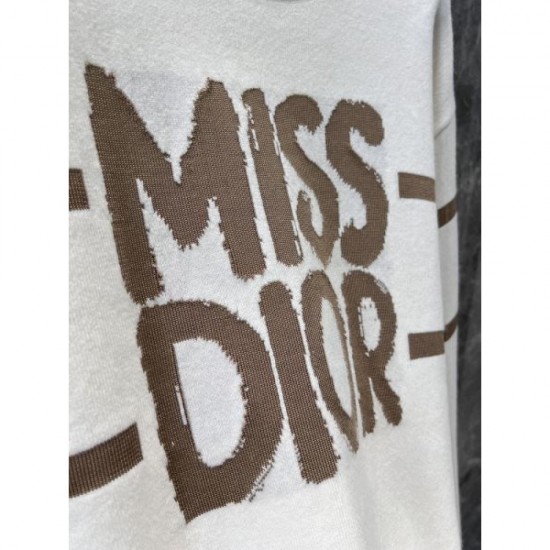 DIOR Sweater 2024FW For an elegant casual outfit DIOR Sweater 2024FW For an elegant casual outfit