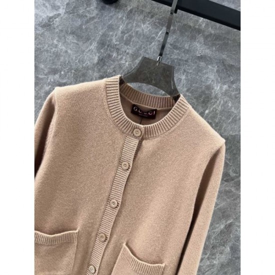 GUCCI Gucci Knit Cardigan 2024FW Fashionable by incorporating trends GUCCI Gucci Knit Cardigan 2024FW Fashionable by incorporating trends