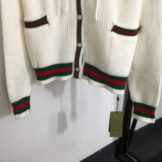 GUCCI Gucci Knit Cardigan 2024FW A style that can be used for a long time this winter GUCCI Gucci Knit Cardigan 2024FW A style that can be used for a long time this winter