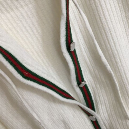 GUCCI Gucci Knit Cardigan 2024FW A style that can be used for a long time this winter GUCCI Gucci Knit Cardigan 2024FW A style that can be used for a long time this winter