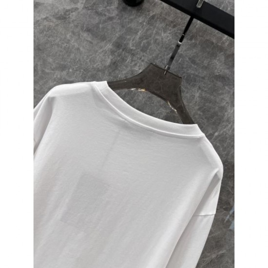 GUCCI Gucci long sleeve T-shirt 2024FW Simple style that looks great GUCCI Gucci long sleeve T-shirt 2024FW Simple style that looks great