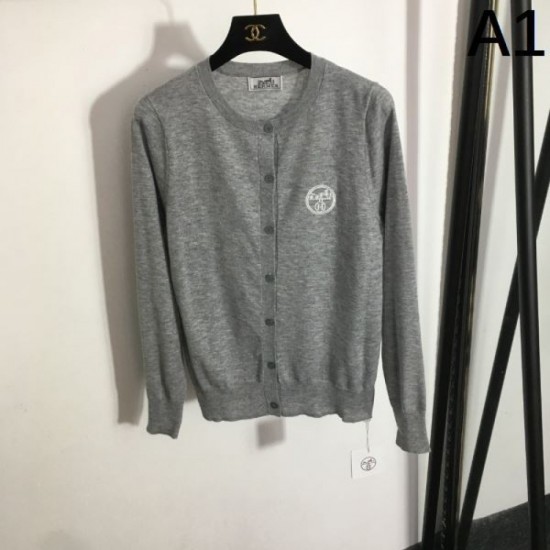 HERMES Knit Cardigan 2024FW Must-buy for adults this fall/winter HERMES Knit Cardigan 2024FW Must-buy for adults this fall/winter